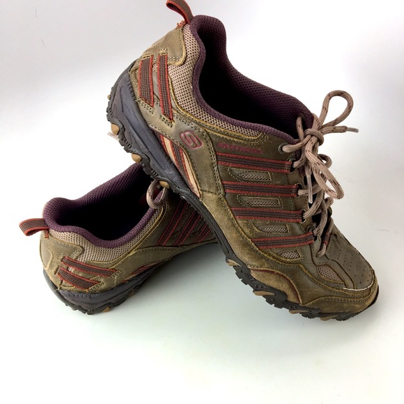 skechers low cut shoes